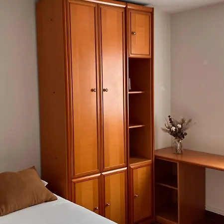 Duplex 122m2, 4 Dormitorios, 2 Banos Completos, Wifi 1gb Lejlighed Mundaka