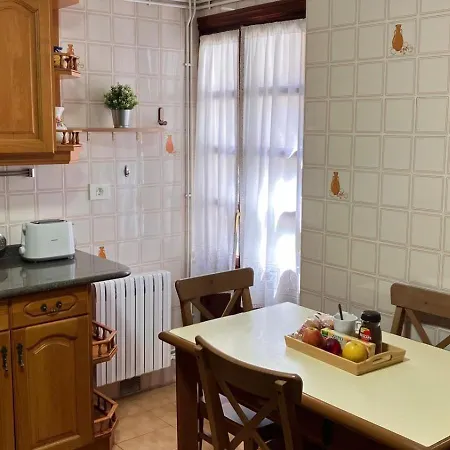 شقة Duplex 122m2, 4 Dormitorios, 2 Banos Completos, Wifi 1gb