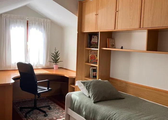 Duplex 122m2, 4 Dormitorios, 2 Banos Completos, Wifi 1gb Mundaca