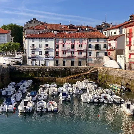 Duplex 122m2, 4 Dormitorios, 2 Banos Completos, Wifi 1gb Apartment *